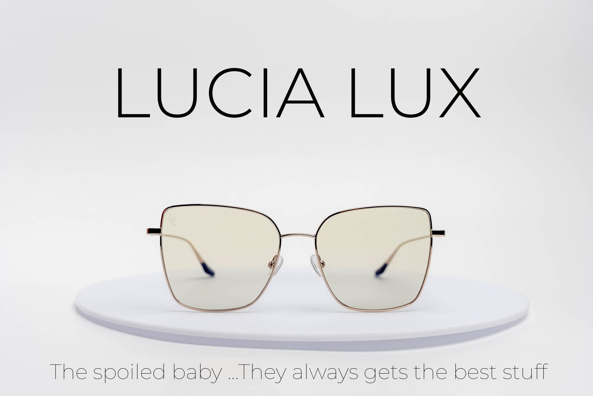 LUCIA LUX