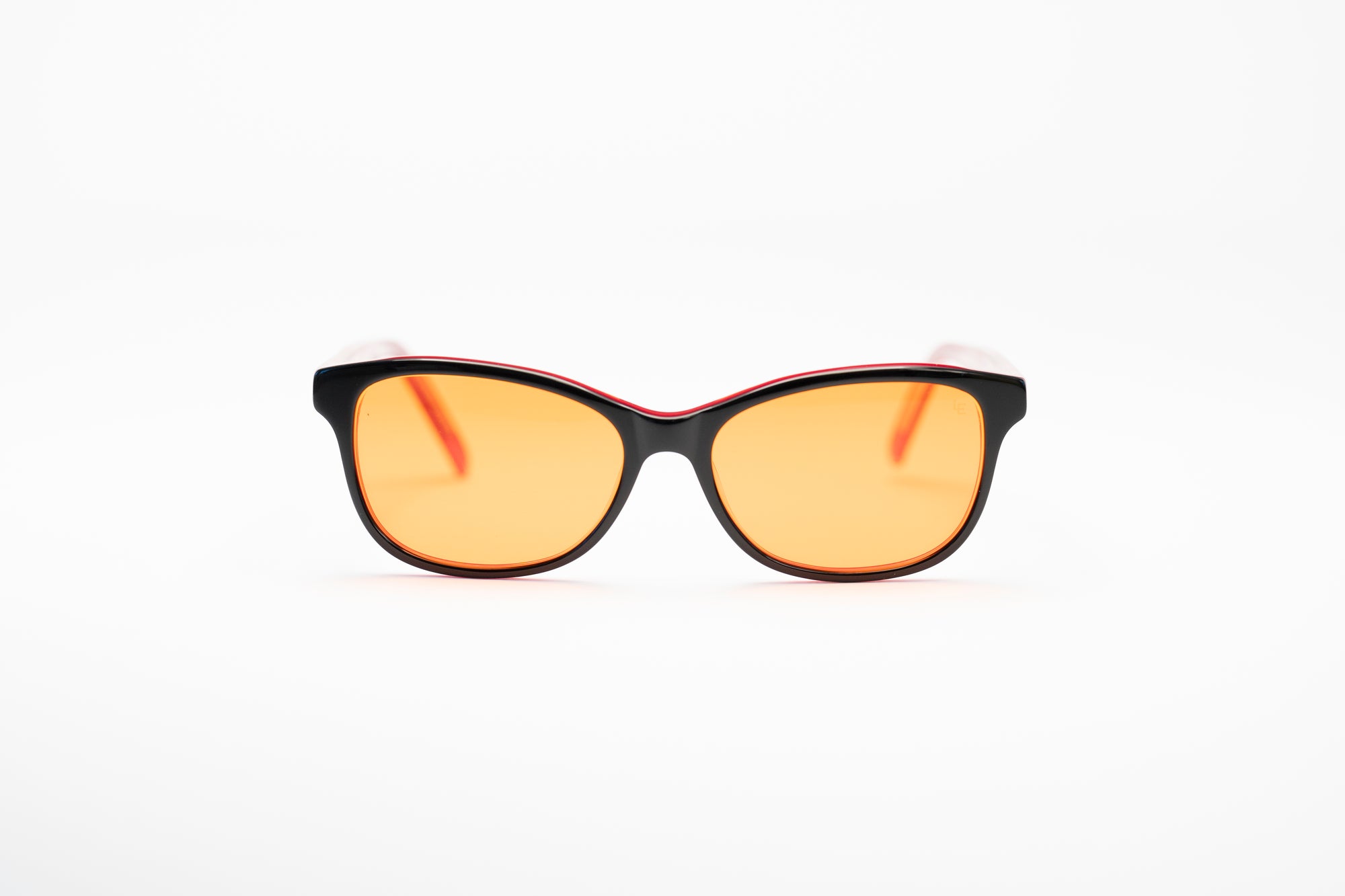 Lucy (Black-Red)