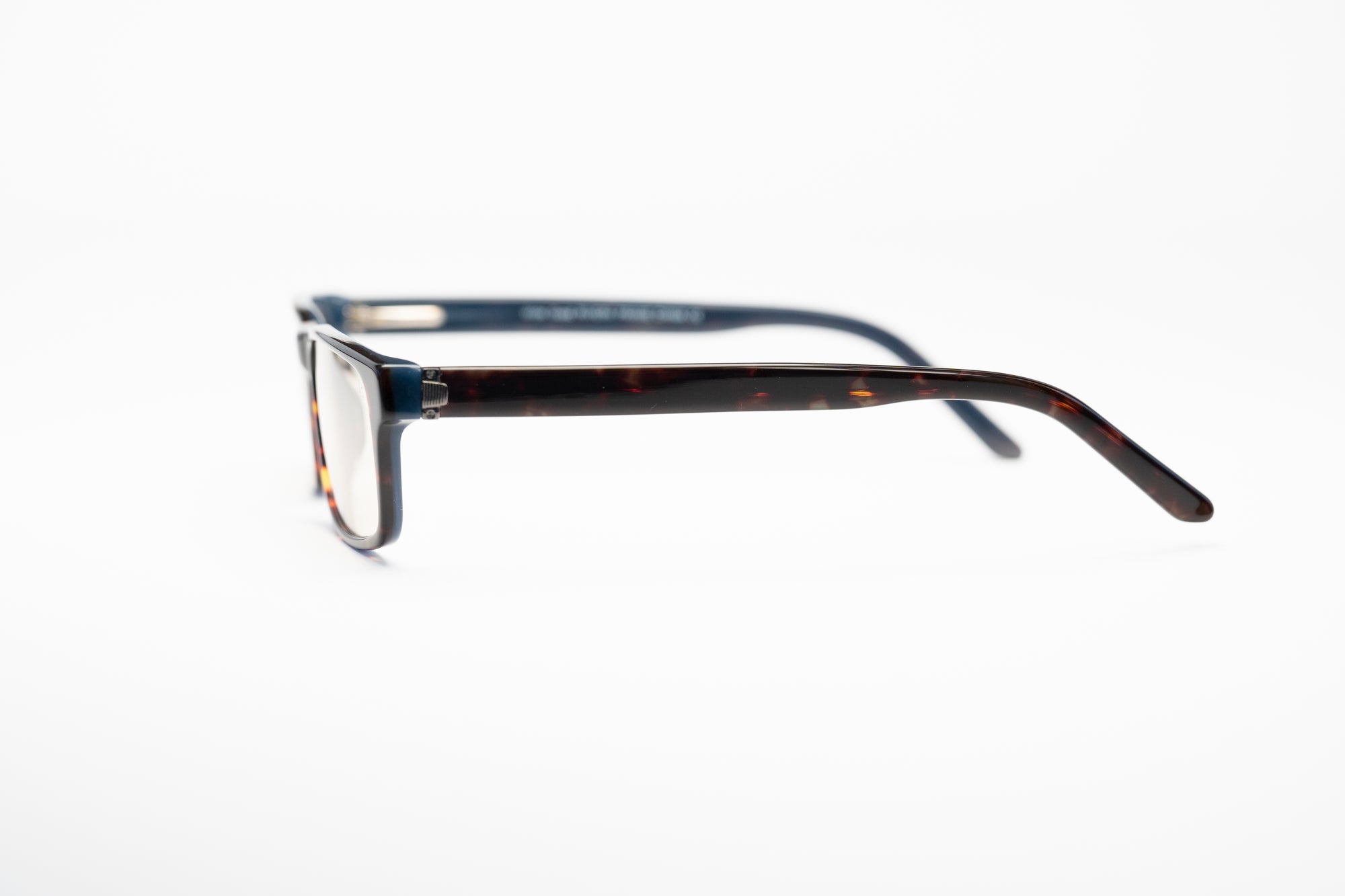 Maux (Tortoise Blue)