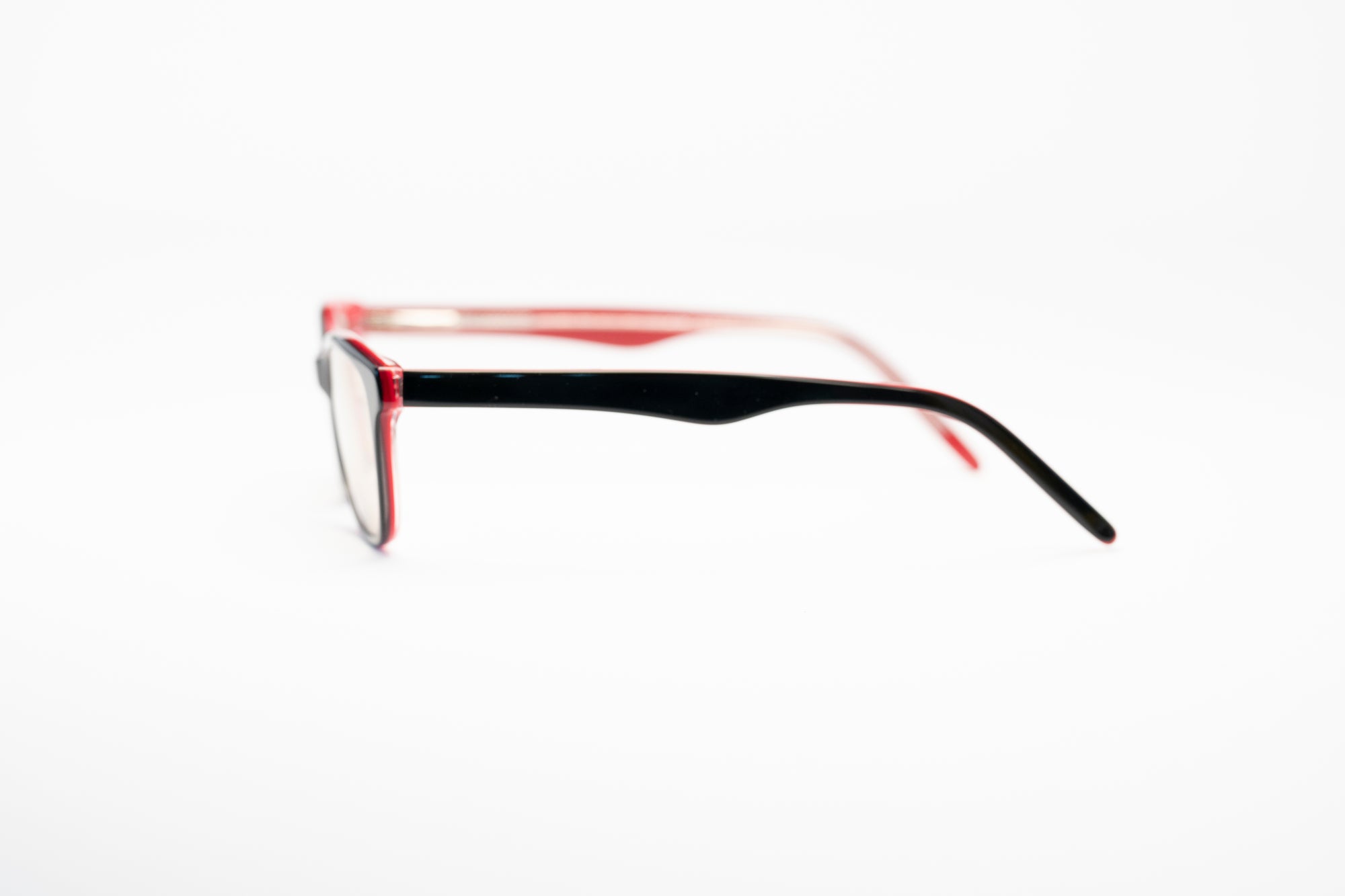 Lucy (Black-Red)