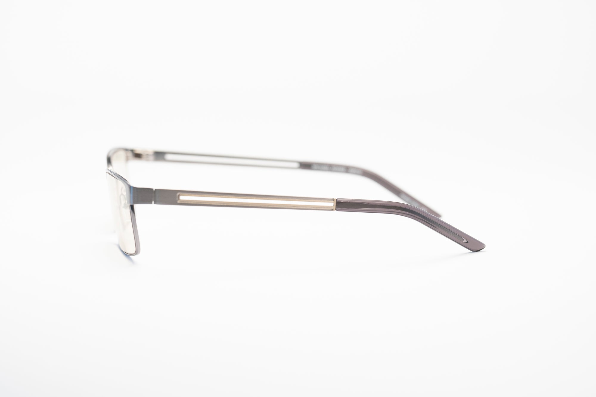 Max (Pewter)