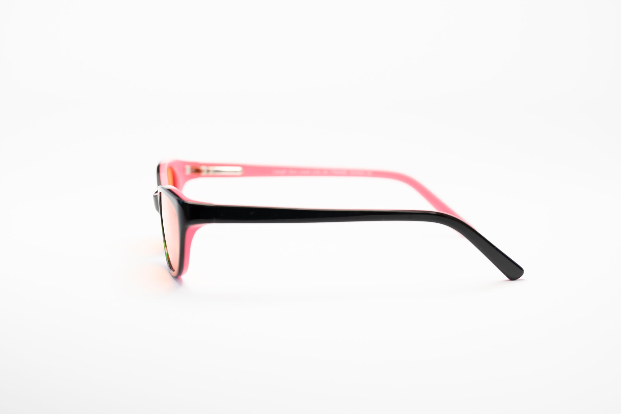 Livy (Black-Pink)